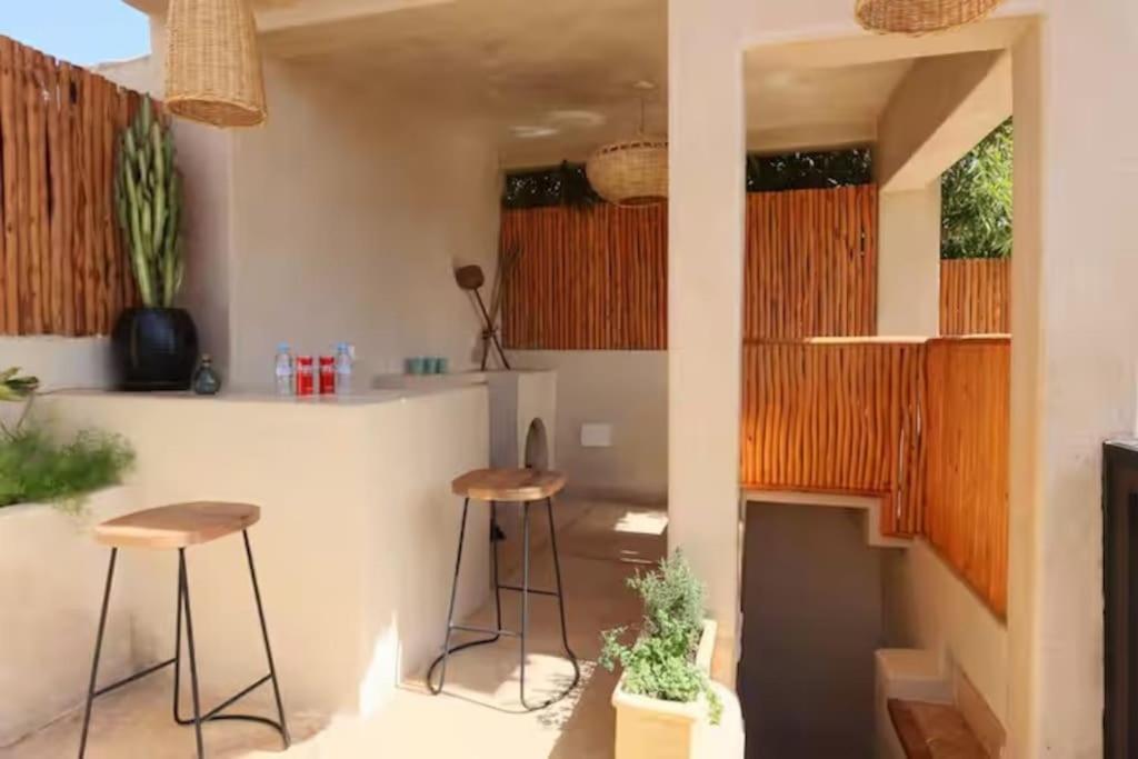Riad Ptit Kech, Bassin Terrasse - Petits Dejeuners Marrakesch Exterior foto